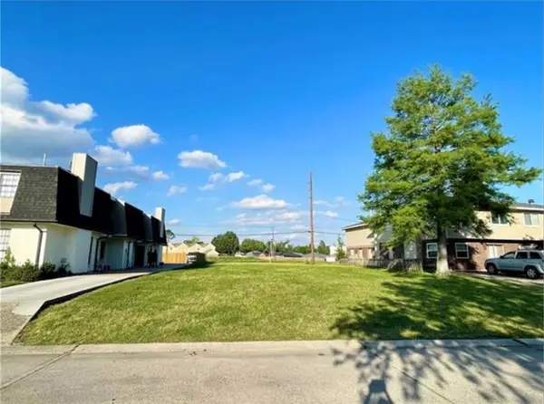 87 Carriage Lane, Destrehan, LA 70047