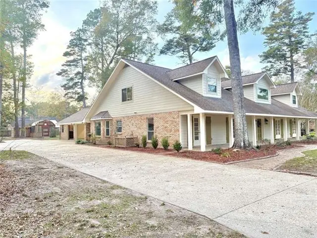 5325 Chambord Drive, Greenwell Springs, LA 70739 - #3