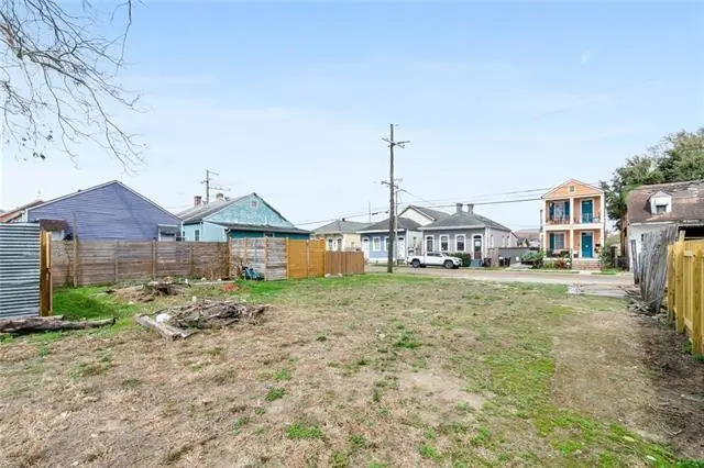 1422 Columbus Street, New Orleans, LA 70116 - #2