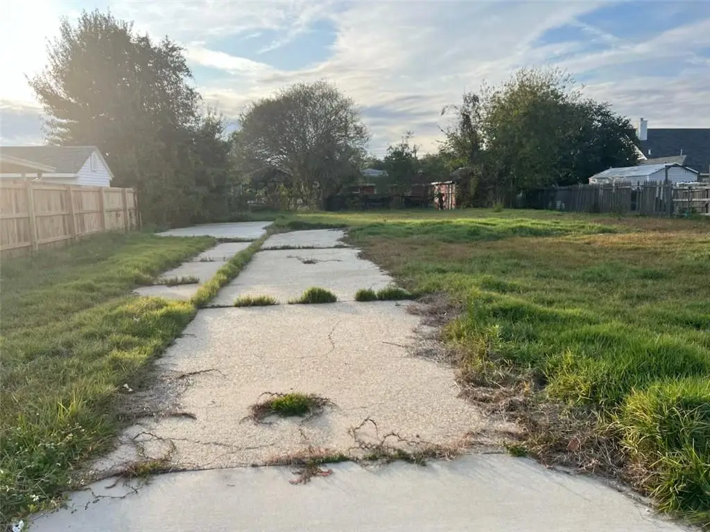 725 Carricox Street, Gretna, LA 70053 - #1