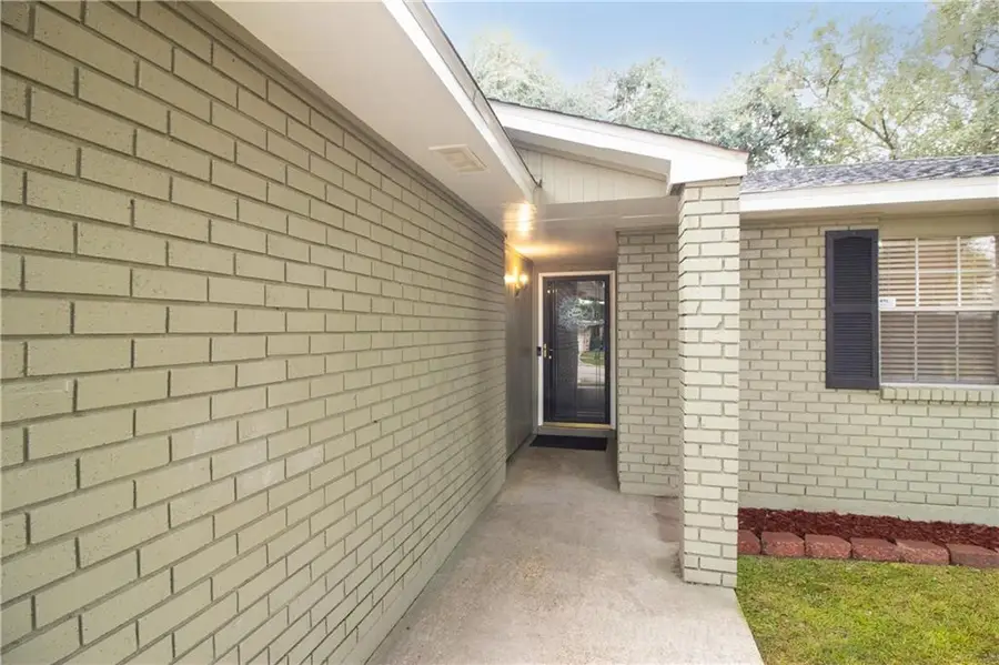 388 Fairway Drive, Laplace, LA 70068 - #2