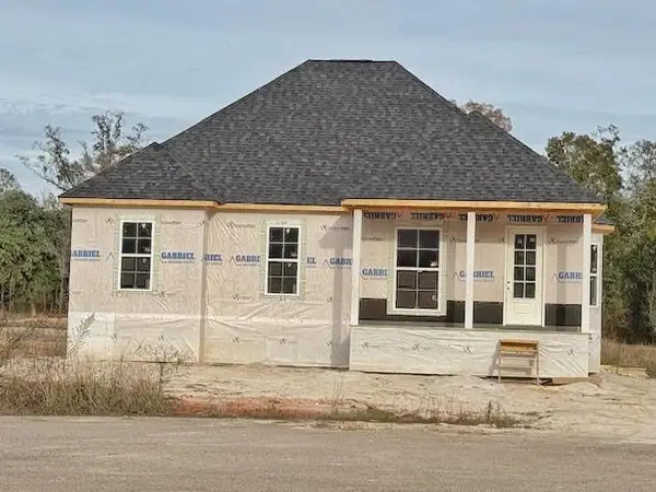 21329 Lake Maurepas Court, Ponchatoula, LA 70454