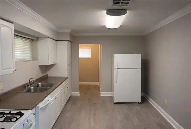 601 E Avenue, Marrero, LA 70072 - #3