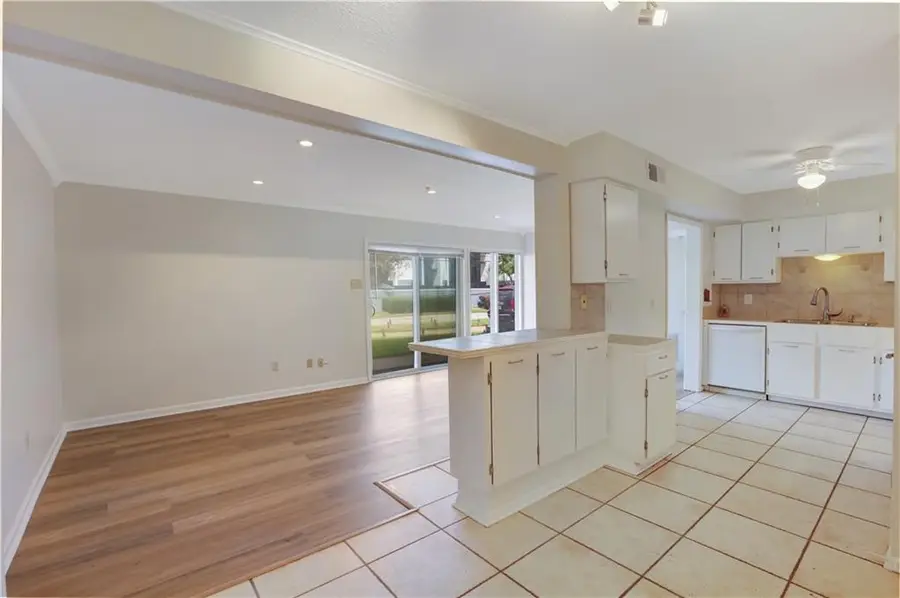 1161 Lake Avenue #102, Metairie, LA 70005 - #2