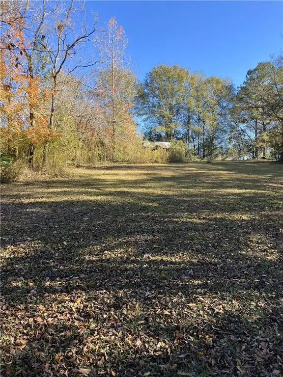 82060 Green Hills Drive, Covington, LA 70435