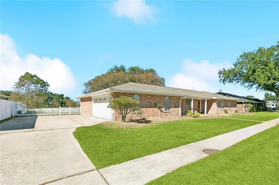 2165 Colonial Drive, Laplace, LA 70068 - #3