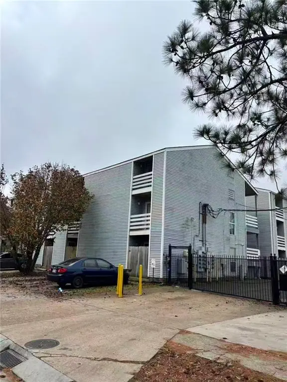 4218 Hessmer Avenue #302, Metairie, LA 70002 - #1