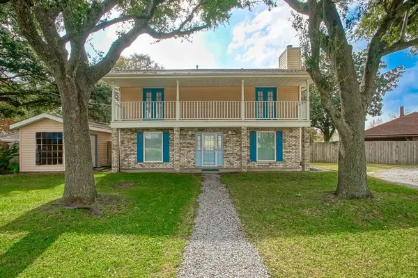 10216 Russell Street, River Ridge, LA 70123