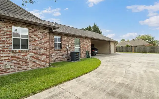 38173 S Lakeview Drive, Prairieville, LA 70769 - #3