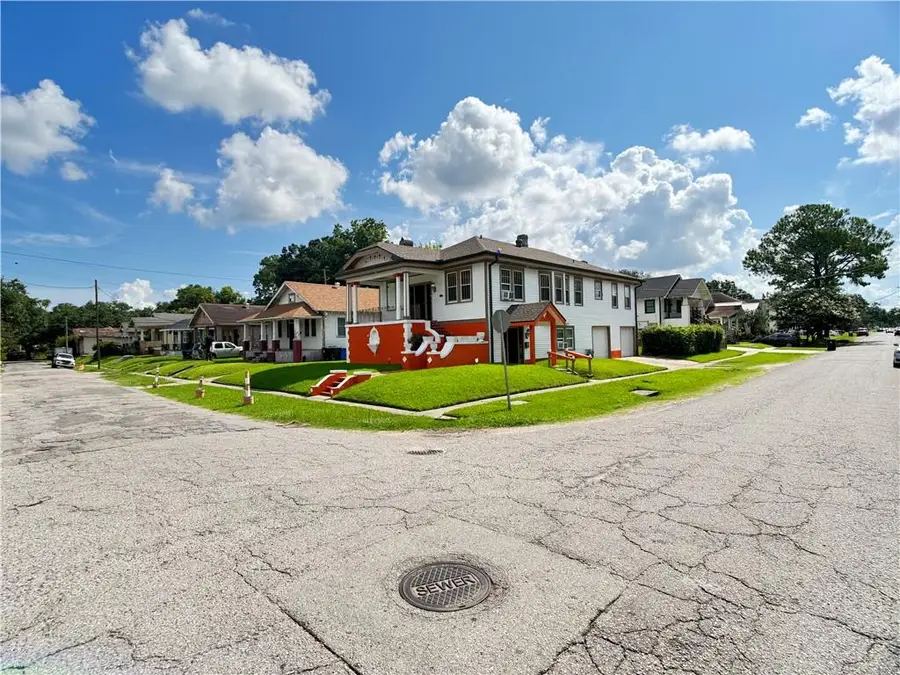 4201 Iris Street, New Orleans, LA 70122 - #2