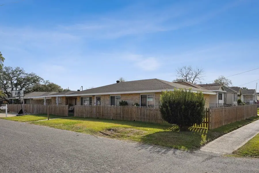 601 Farrington Drive, Marrero, LA 70072 - #2