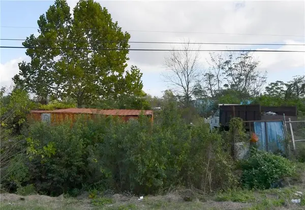 52392 Elaine Street, New Orleans, LA 70126