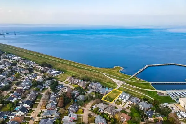 Palm Vista Drive, Metairie, LA 70003