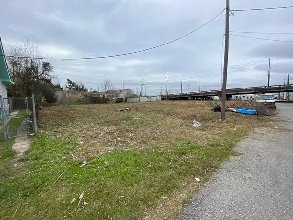 2559 Industry Street, New Orleans, LA 70122