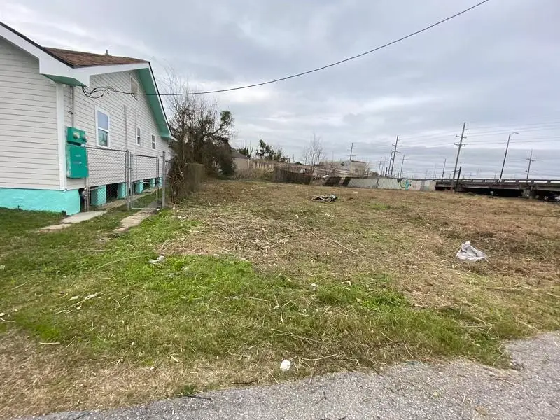 2559 Industry Street, New Orleans, LA 70122 - #2