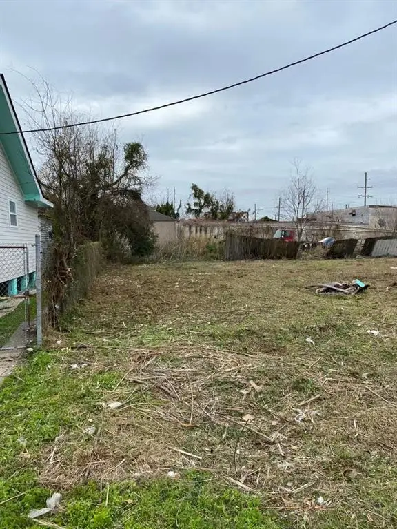 2559 Industry Street, New Orleans, LA 70122 - #3