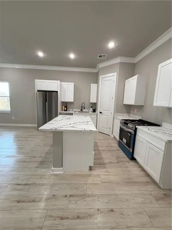 7600 Avalon Way, New Orleans, LA 70127 - #3