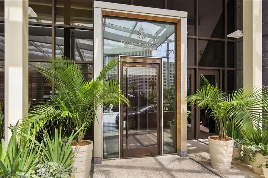 2 Canal Street #2209, New Orleans, LA 70130 - #2