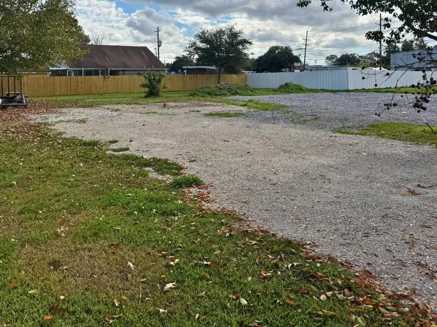801 E Judge Perez Drive, Chalmette, LA 70043 - #2