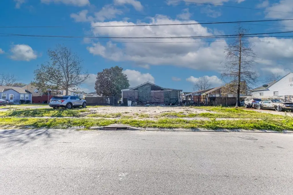 6040 Painters Street, New Orleans, LA 70122 - #1