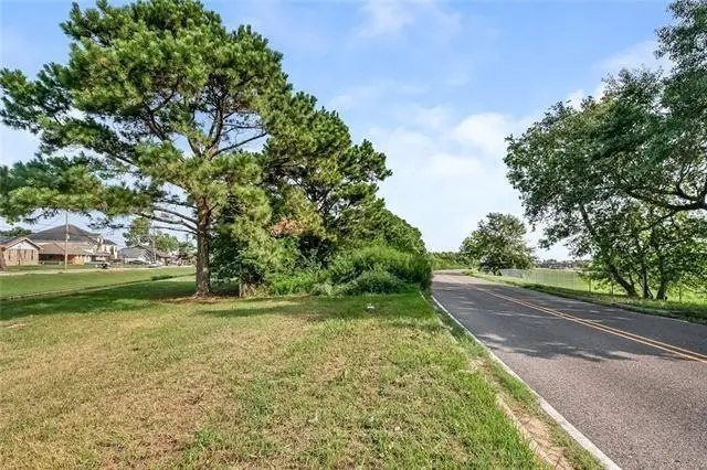 6620 I-10 Service Road, New Orleans, LA 70126 - #3