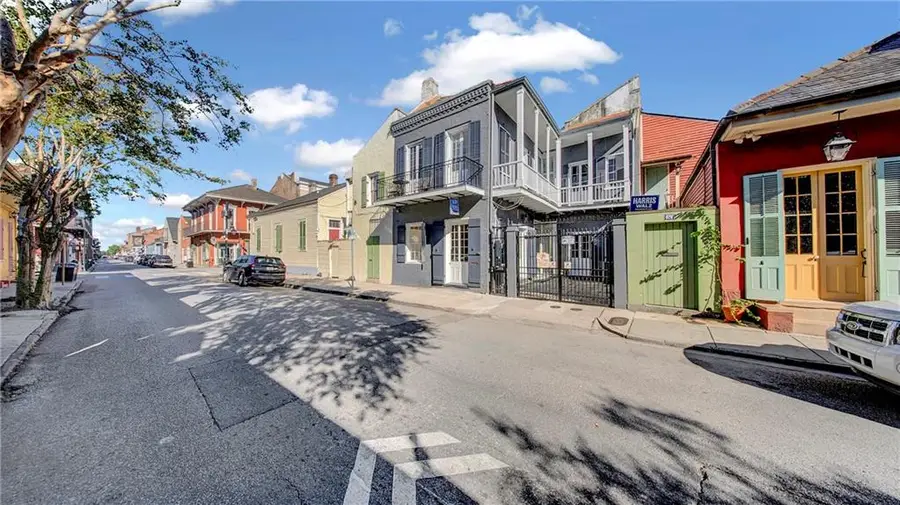 632 Burgundy Street, New Orleans, LA 70112 - #3