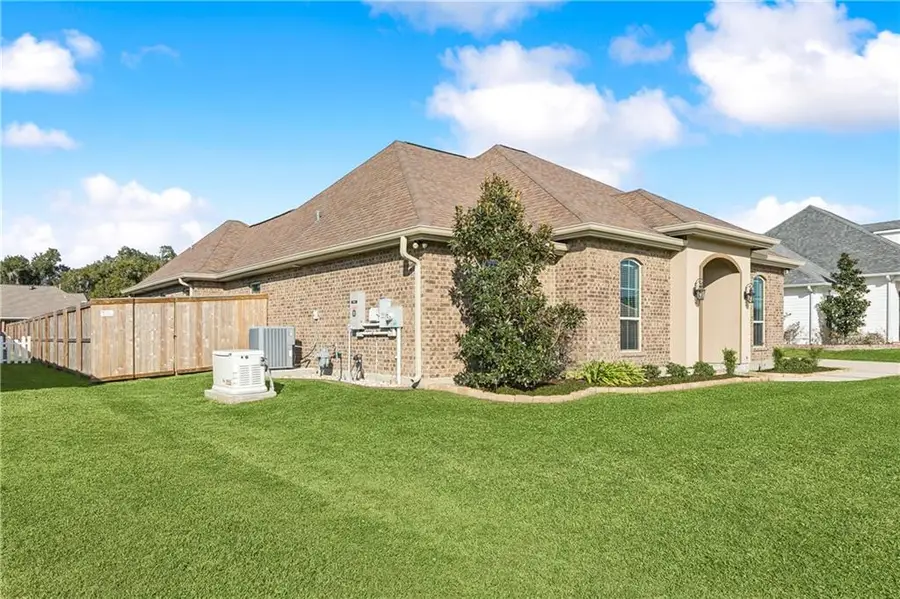 108 Edna Drive, Des Allemands, LA 70030 - #2