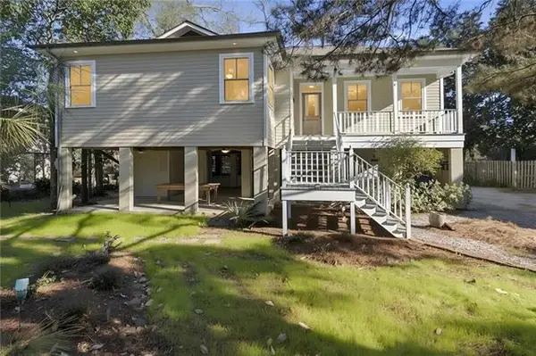 325 Coffee Street, Mandeville, LA 70448