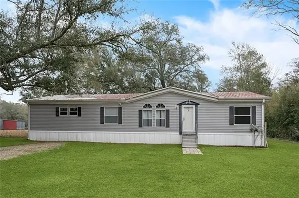66528 Highway 434 Highway, Lacombe, LA 70445