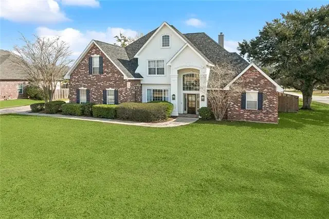 553 Evergreen Drive, Mandeville, LA 70448 - #3