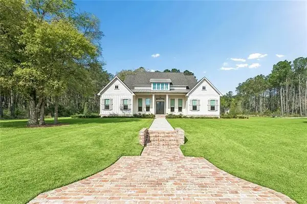 72427 Rosebay Drive, Covington, LA 70433