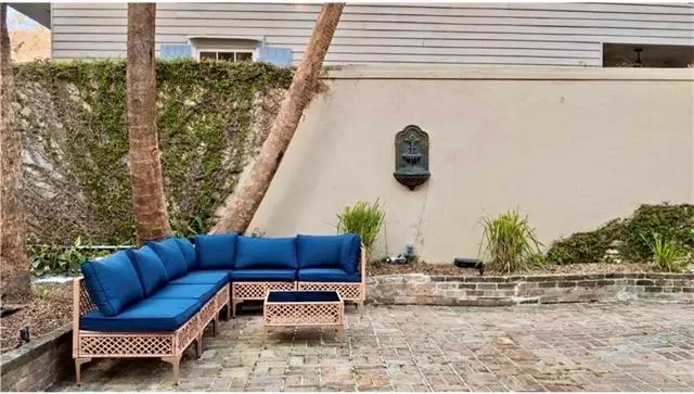 618 Dauphine Street #2A, New Orleans, LA 70112 - #3