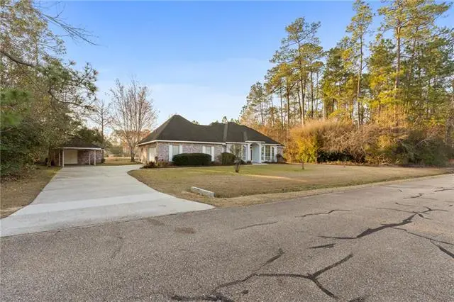 61325 Queen Anne Drive, Lacombe, LA 70445 - #2