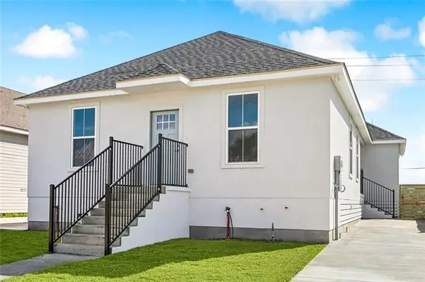 3521-23 Kings Drive, Chalmette, LA 70043