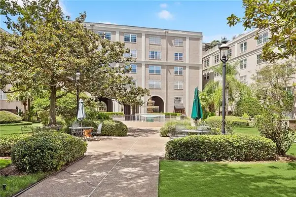 1750 St Charles Avenue #505, New Orleans, LA 70130