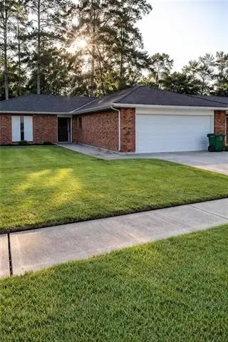 2401 E Sunny Meade Drive, Harvey, LA 70058 - #1