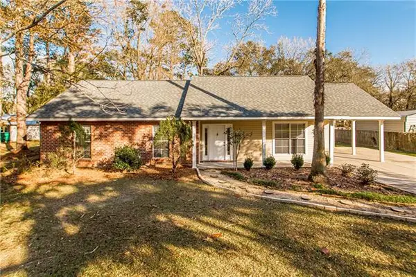 40052 Browns Oak Lane, Ponchatoula, LA 70454