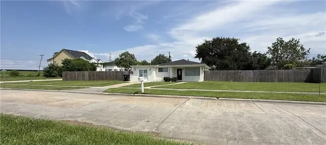 225 Nutria Drive, Arabi, LA 70032 - #2