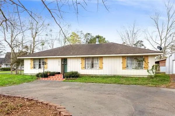 18318 Cusachs Drive, Covington, LA 70455