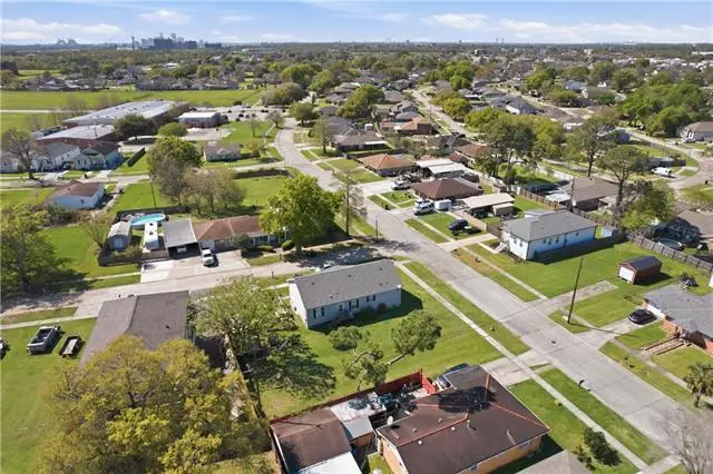 8904 Livingston Avenue, Chalmette, LA 70043 - #3