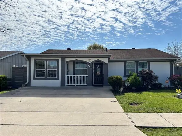 661 Taylorbrook Drive, Gretna, LA 70056