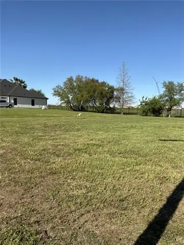 1963 Squirewood Court, Harvey, LA 70058 - #2