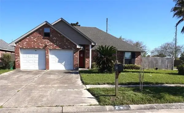 2 Tuscany Drive, Laplace, LA 70068