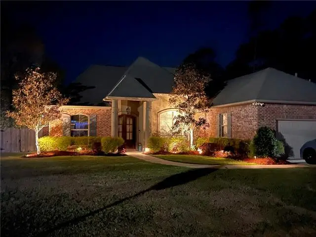 905 Nelson Street, Mandeville, LA 70448 - #1