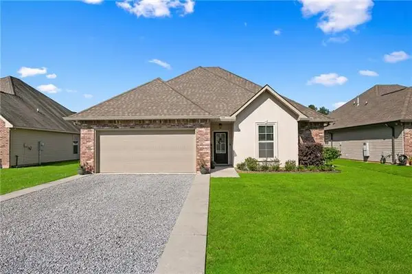 1028 E Creek Court, Covington, LA 70435