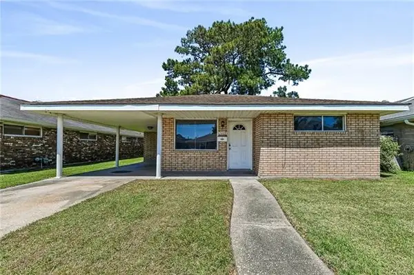 2428 Charles Drive, Chalmette, LA 70043