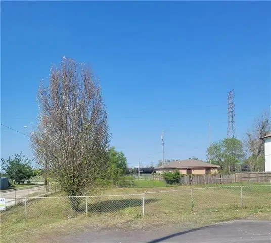 3037 Laussat Place, New Orleans, LA 70117 - #2