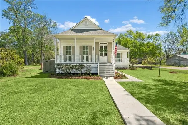 401 Marigny Avenue, Mandeville, LA 70448 - #2