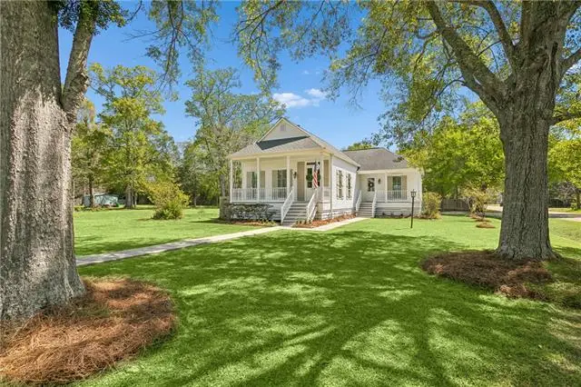 401 Marigny Avenue, Mandeville, LA 70448 - #3