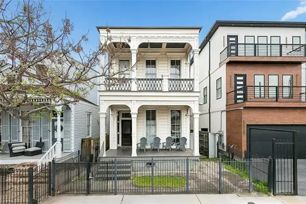 1426 Carondelet Street, New Orleans, LA 70130